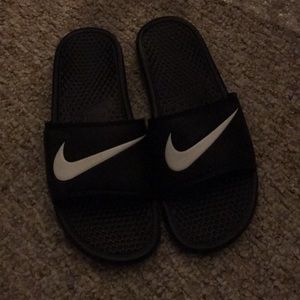 Nike flip flops